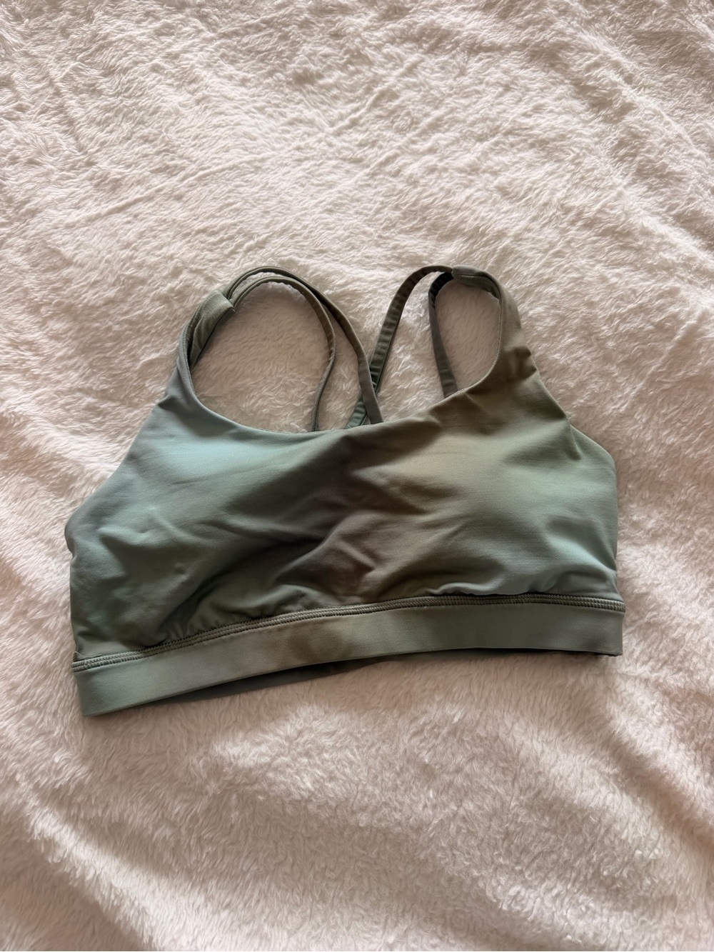 NWOT Lululemon Women’s Light Sage Sports Bra size 8
